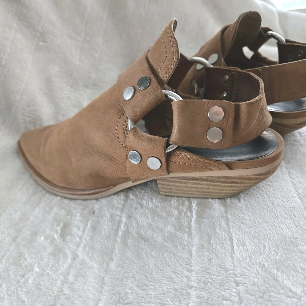 Dolce Vita Slingback Western Shoe 8.5 Urban Belted Harness Leather Stacked Heel - Picture 7 of 9